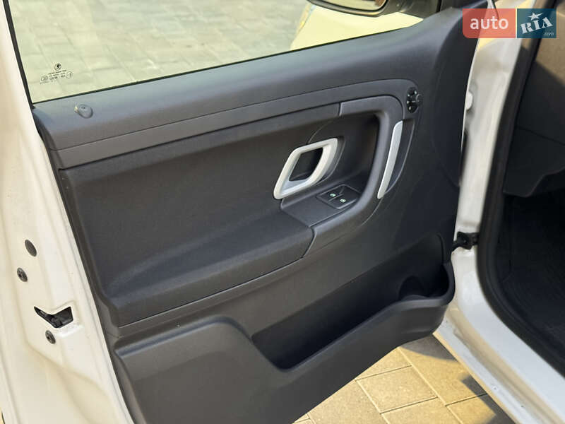 Универсал Skoda Fabia 2009 в Луцке