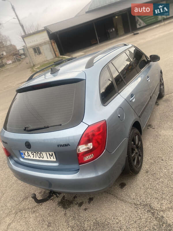 Універсал Skoda Fabia 2008 в Черкасах