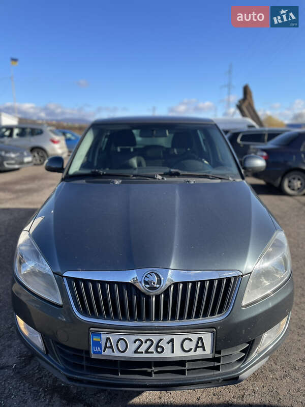 Хэтчбек Skoda Fabia 2014 в Ужгороде фото Хэтчбек Skoda Fabia 2014 в Ужгороде
