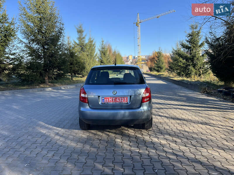 Хэтчбек Skoda Fabia 2009 в Хмельницком