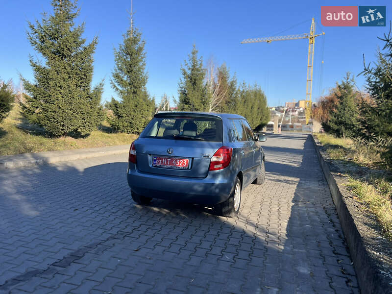 Хэтчбек Skoda Fabia 2009 в Хмельницком