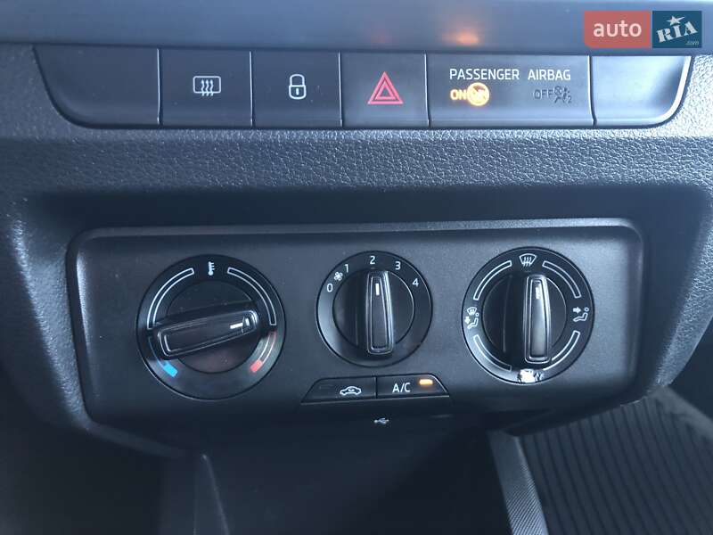 Хэтчбек Skoda Fabia 2019 в Киеве