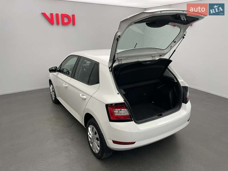 Хэтчбек Skoda Fabia 2018 в Киеве