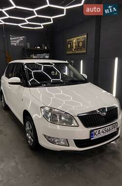 Хэтчбек Skoda Fabia 2012 в Киеве