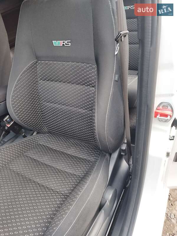 Хэтчбек Skoda Fabia 2012 в Теплике