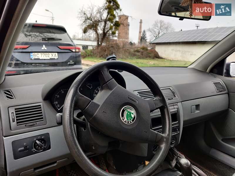 Универсал Skoda Fabia 2003 в Львове