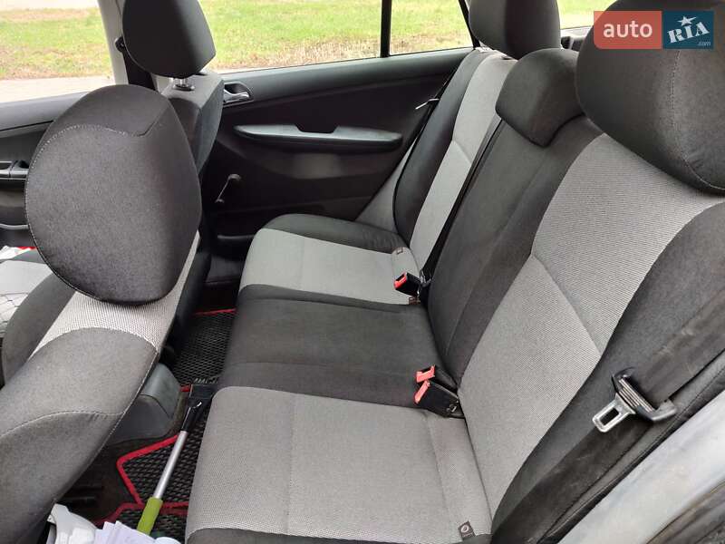 Универсал Skoda Fabia 2003 в Львове