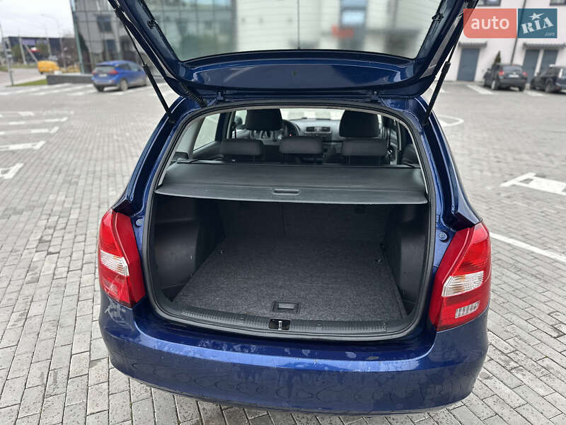 Универсал Skoda Fabia 2011 в Ровно фото 11 Универсал Skoda Fabia 2011 в Ровно