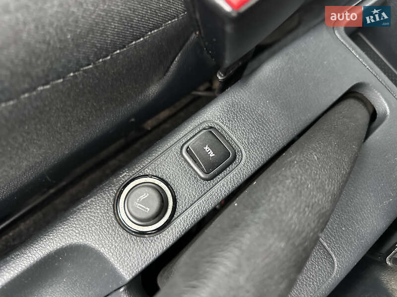 Универсал Skoda Fabia 2011 в Ровно фото 33 Универсал Skoda Fabia 2011 в Ровно