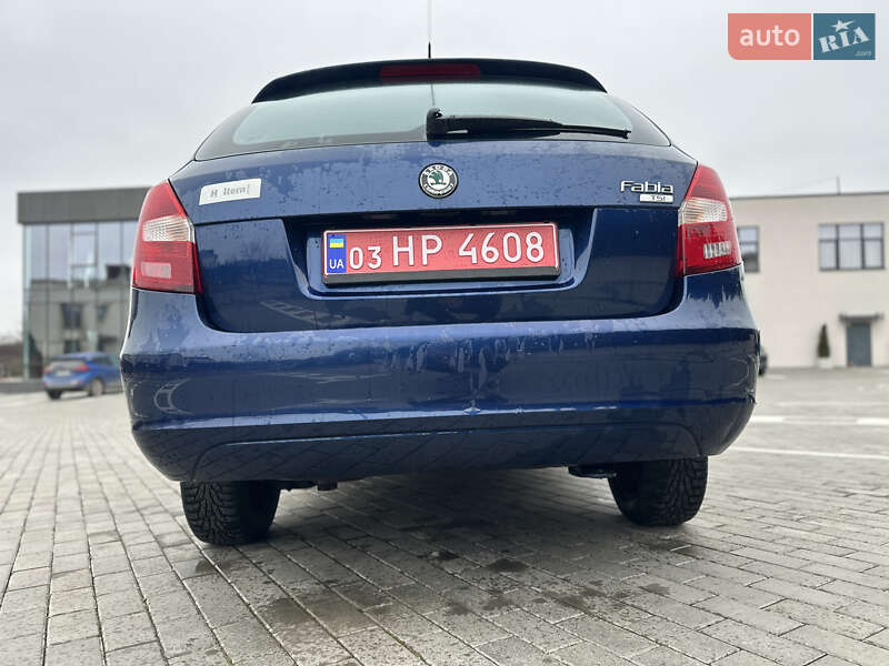 Универсал Skoda Fabia 2011 в Ровно фото 46 Универсал Skoda Fabia 2011 в Ровно