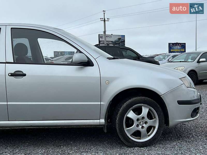 Хэтчбек Skoda Fabia 2006 в Львове