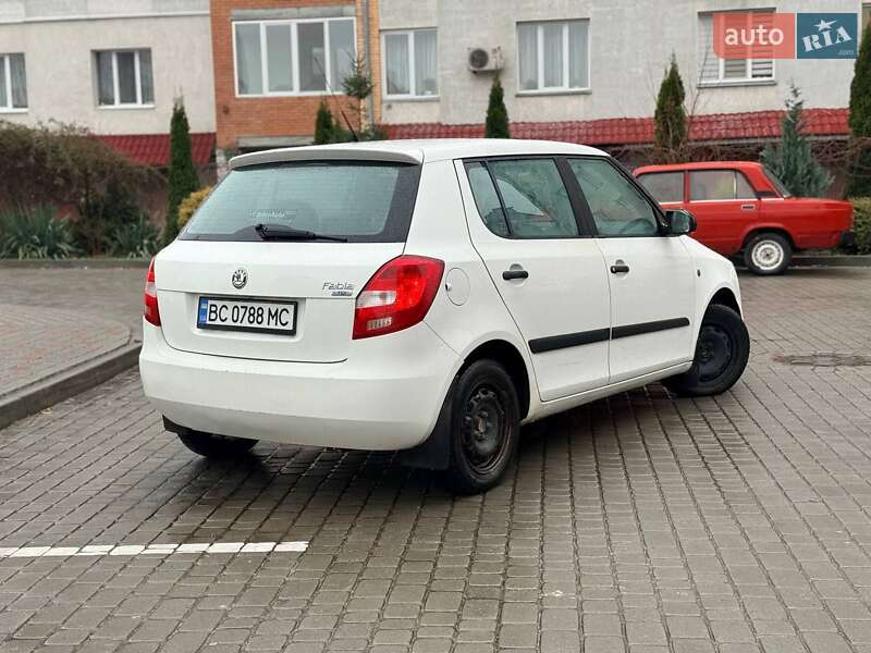 Хэтчбек Skoda Fabia 2009 в Львове фото 2 Хэтчбек Skoda Fabia 2009 в Львове