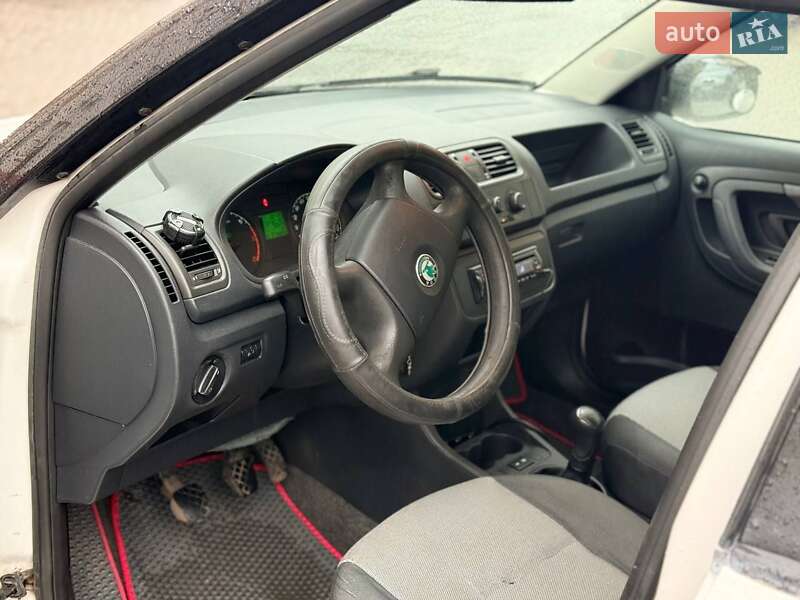 Хэтчбек Skoda Fabia 2009 в Львове фото 12 Хэтчбек Skoda Fabia 2009 в Львове