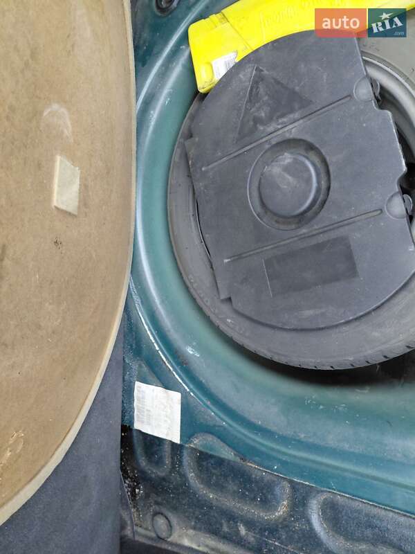 Хэтчбек Skoda Fabia 2001 в Волочиске