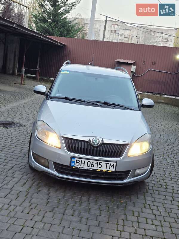Універсал Skoda Fabia 2011 в Одесі
