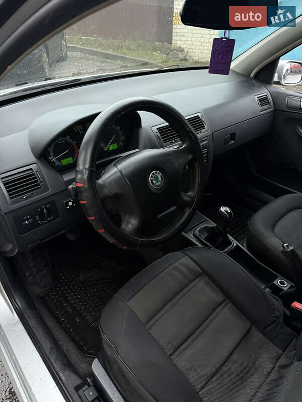 Универсал Skoda Fabia 2006 в Чернигове