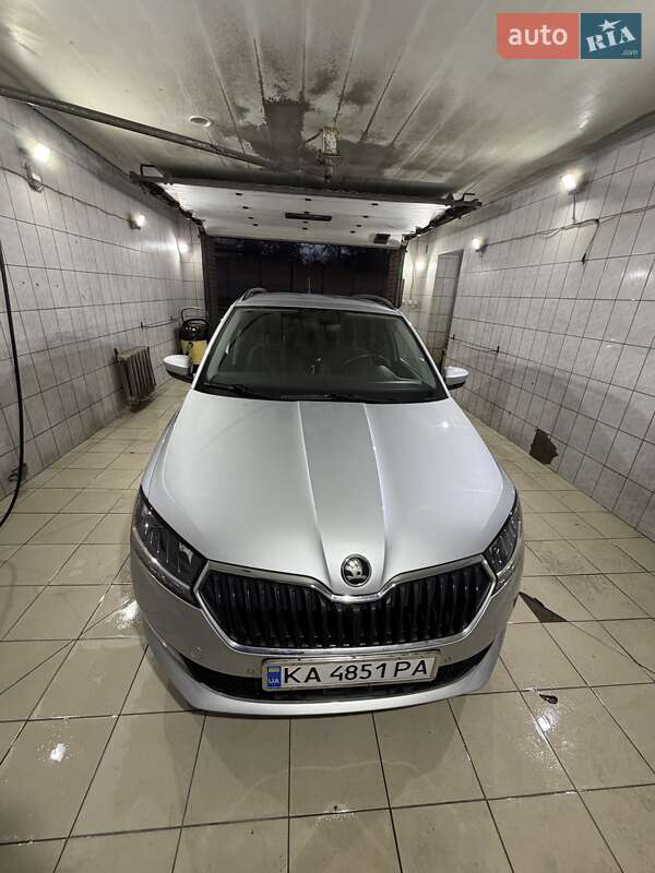 Универсал Skoda Fabia 2021 в Киеве