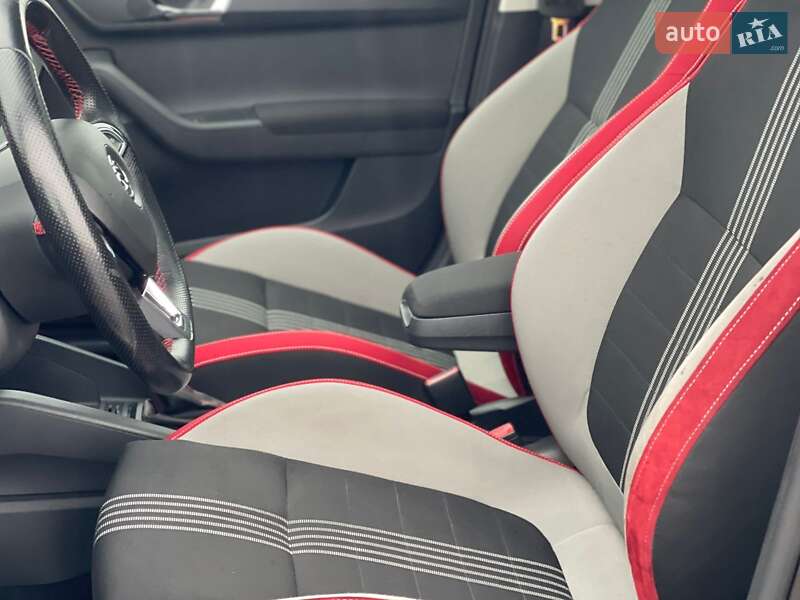 Хэтчбек Skoda Fabia 2016 в Ужгороде