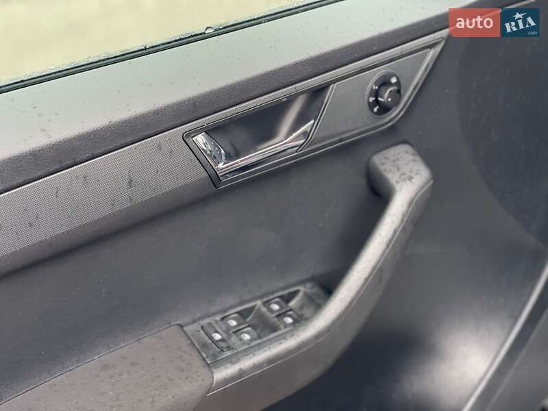 Хэтчбек Skoda Fabia 2016 в Ужгороде