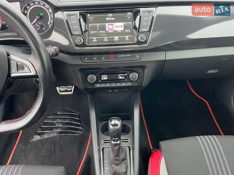 Хэтчбек Skoda Fabia 2016 в Ужгороде