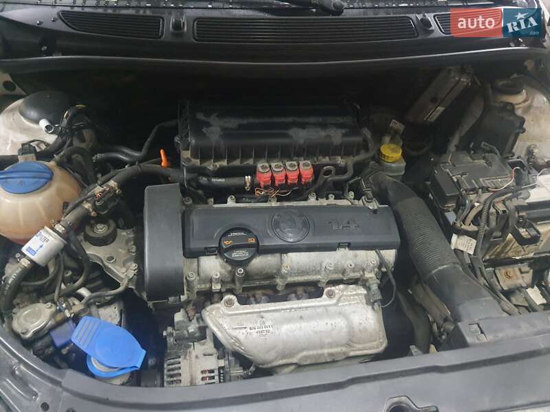 Хетчбек Skoda Fabia 2012 в Києві фото 10 Хетчбек Skoda Fabia 2012 в Києві