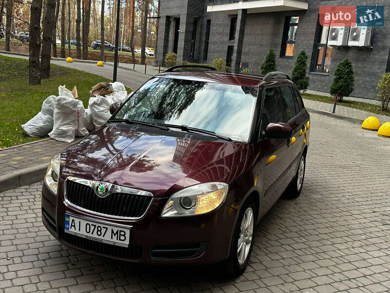 Универсал Skoda Fabia 2009 в Киеве