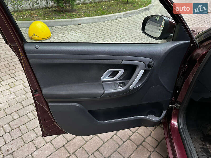 Универсал Skoda Fabia 2009 в Киеве