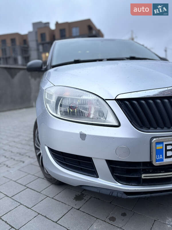 Универсал Skoda Fabia 2011 в Тернополе