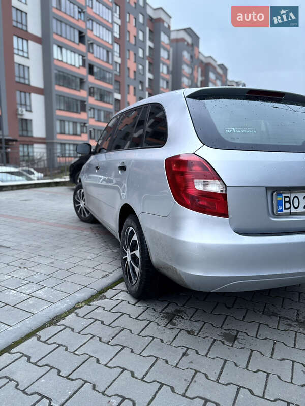 Универсал Skoda Fabia 2011 в Тернополе