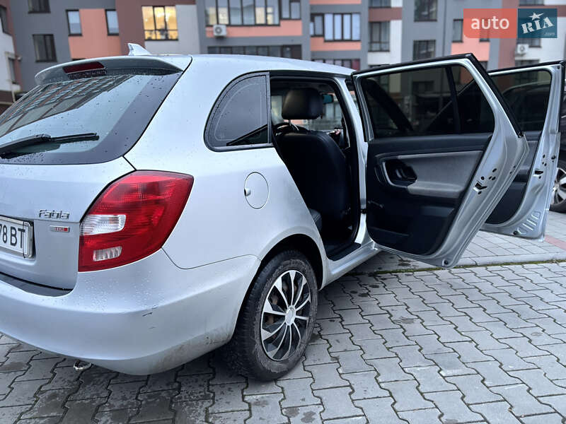 Универсал Skoda Fabia 2011 в Тернополе