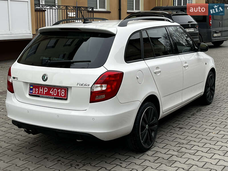 Универсал Skoda Fabia 2011 в Луцке