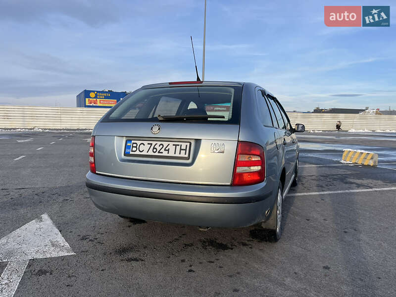 Універсал Skoda Fabia 2003 в Львові