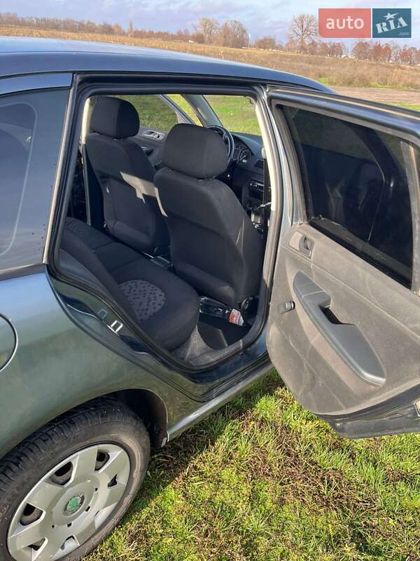 Универсал Skoda Fabia 2005 в Днепре