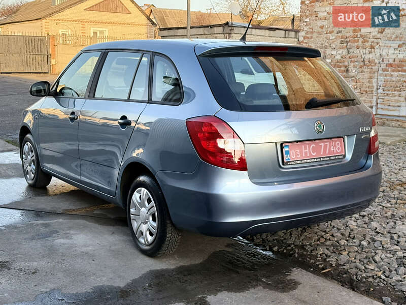 Універсал Skoda Fabia 2011 в Луцьку