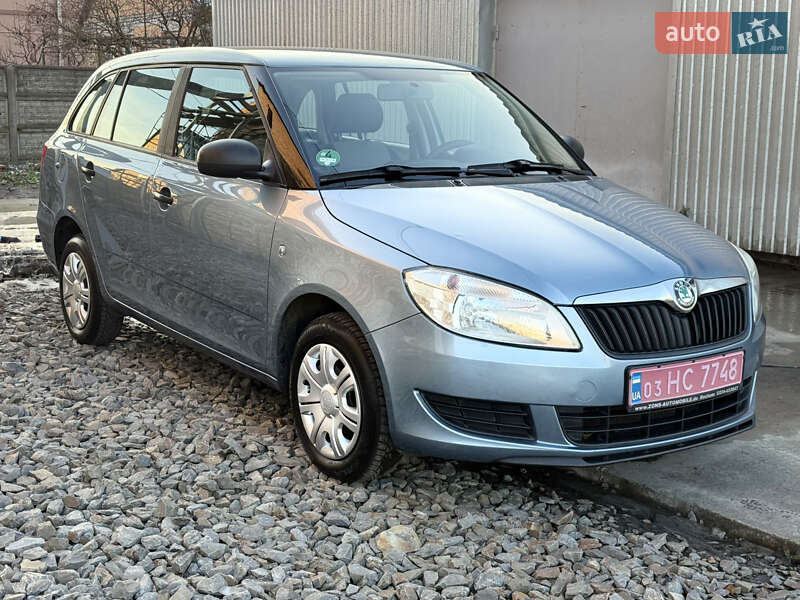 Універсал Skoda Fabia 2011 в Луцьку