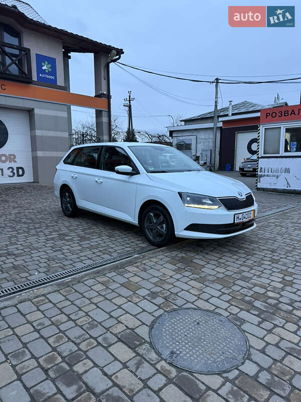Універсал Skoda Fabia 2015 в Сваляві