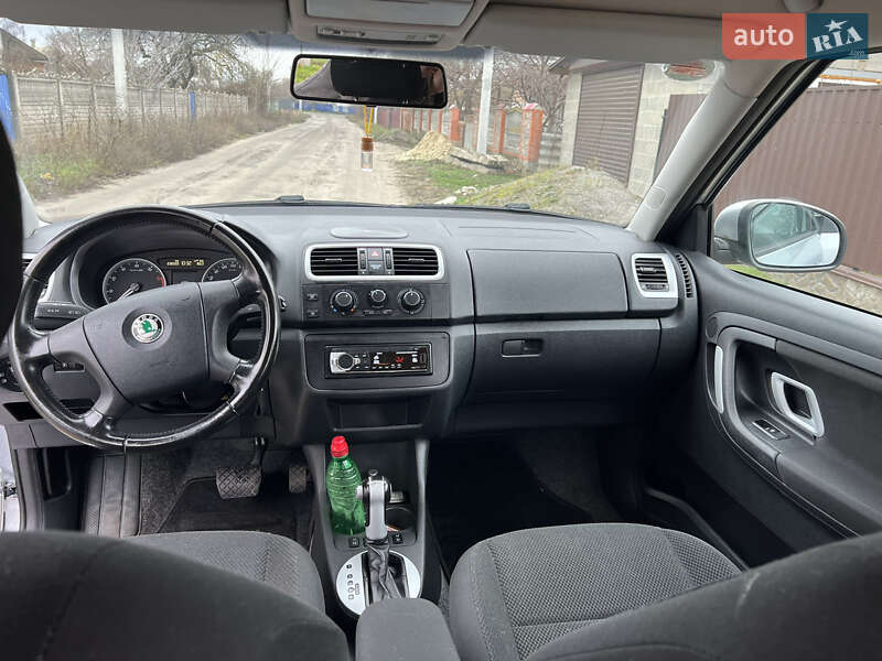 Універсал Skoda Fabia 2009 в Полтаві