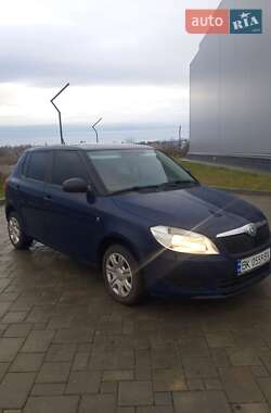 Хэтчбек Skoda Fabia 2012 в Ровно