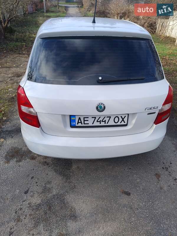 Хетчбек Skoda Fabia 2012 в Новомосковську фото 5 Хетчбек Skoda Fabia 2012 в Новомосковську