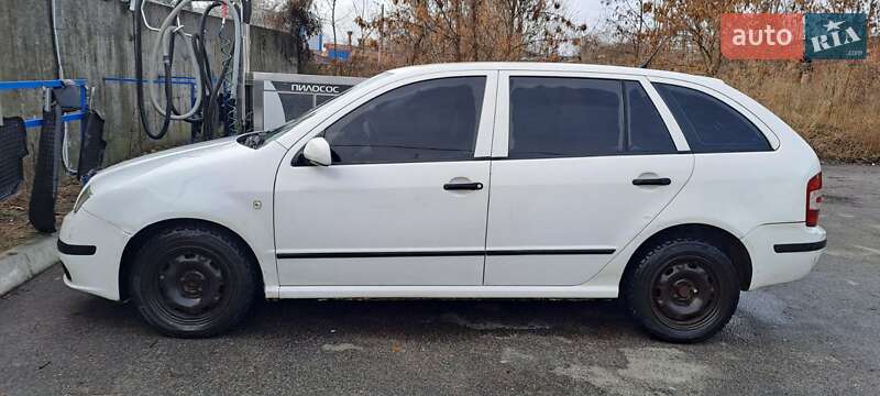Универсал Skoda Fabia 2007 в Чернигове