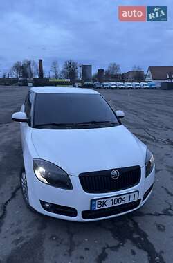 Хетчбек Skoda Fabia 2009 в Рівному