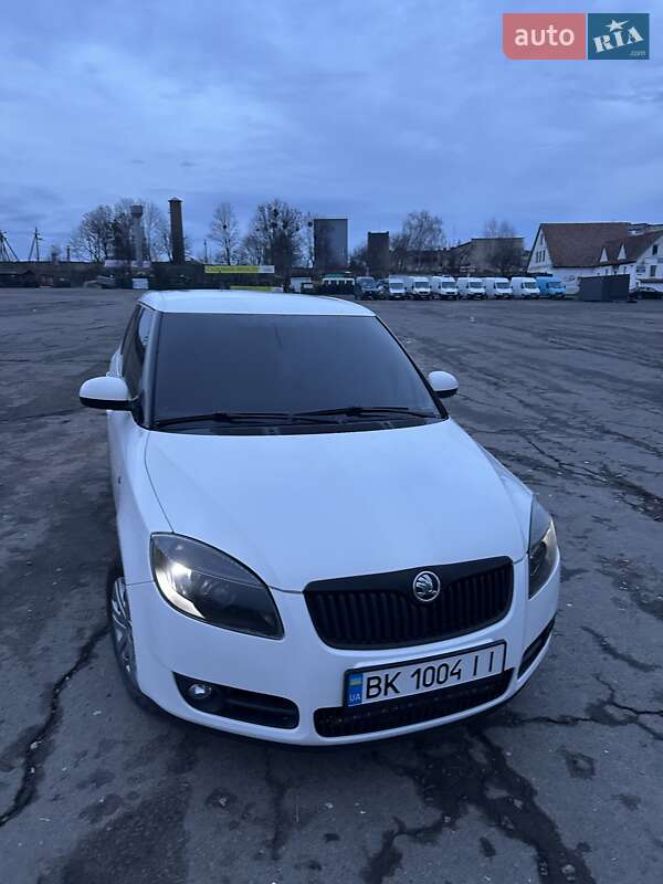 Хетчбек Skoda Fabia 2009 в Рівному