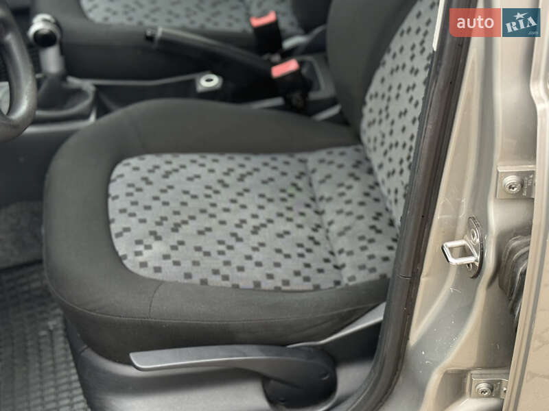 Универсал Skoda Fabia 2007 в Тернополе