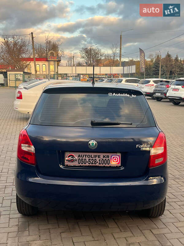 Хэтчбек Skoda Fabia 2012 в Кривом Роге