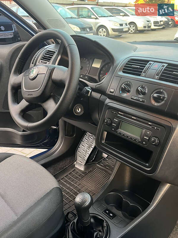 Хэтчбек Skoda Fabia 2012 в Кривом Роге