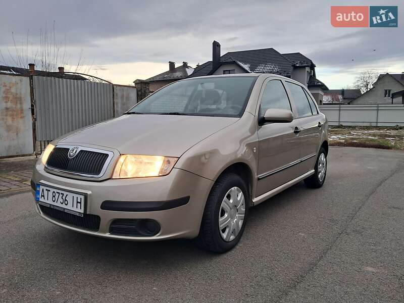 Хэтчбек Skoda Fabia 2005 в Ивано-Франковске