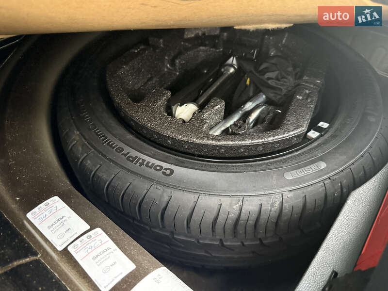 Хетчбек Skoda Fabia 2011 в Луцьку