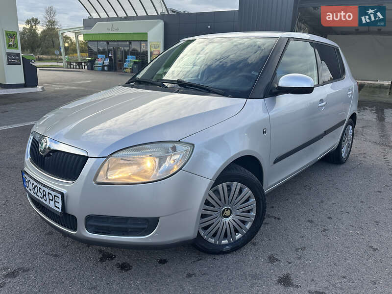 Хетчбек Skoda Fabia 2007 в Дрогобичі фото 24 Хетчбек Skoda Fabia 2007 в Дрогобичі