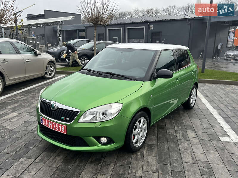 Хетчбек Skoda Fabia 2011 в Луцьку