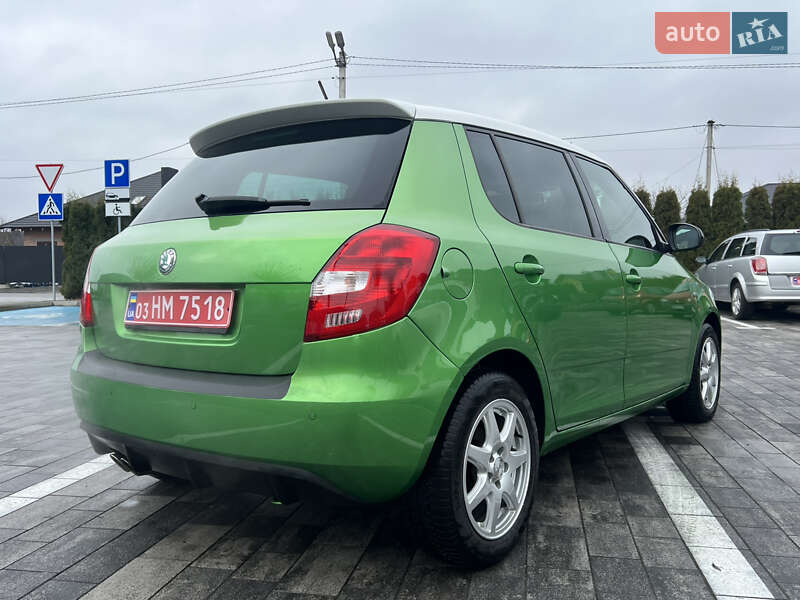 Хетчбек Skoda Fabia 2011 в Луцьку